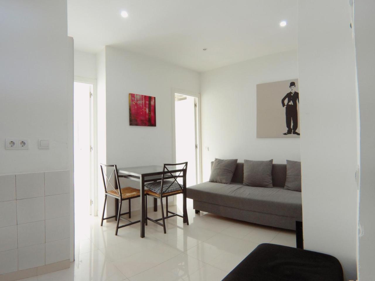 Antonio Zamora, 16 2º Exterior Centro